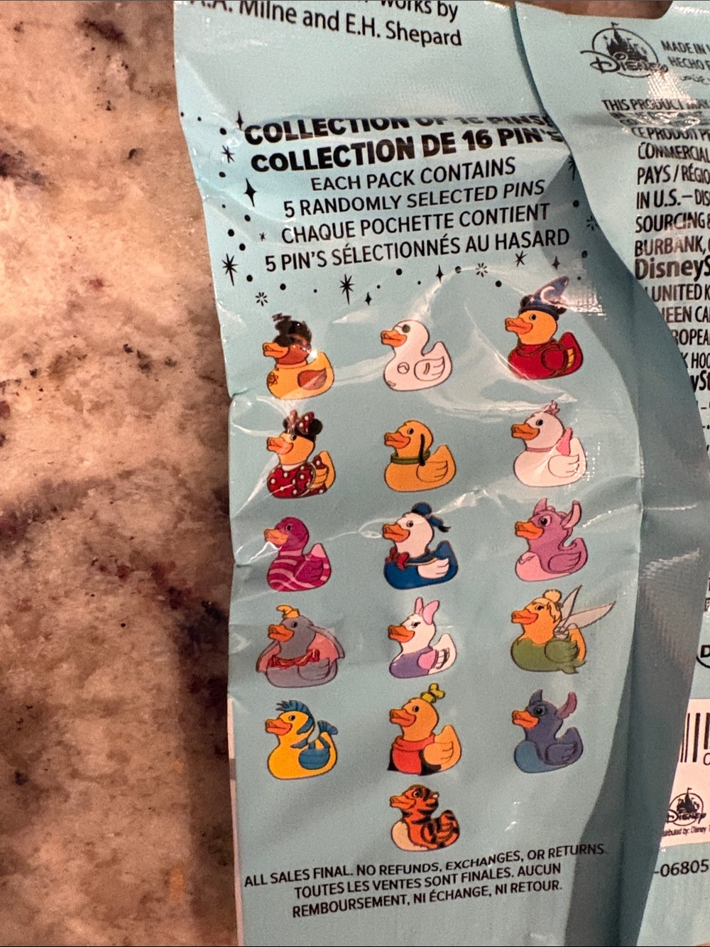 Disney Ducks of Disney Mystery Pin Pouch - Picture 2 of 3
